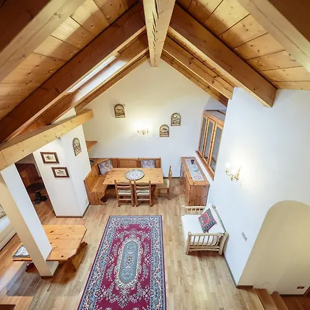 Apartment Bucaneve - Stayincortina